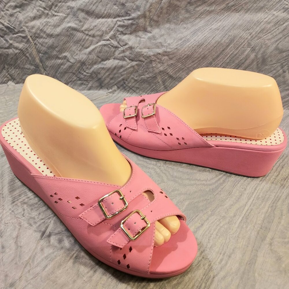 But Another Innocent tale Womens Double strap Wedge Sandals Pink cut-out Size 10